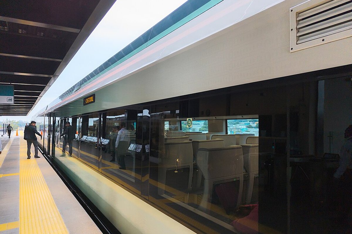 Tren Maya train at Yucatan station platform