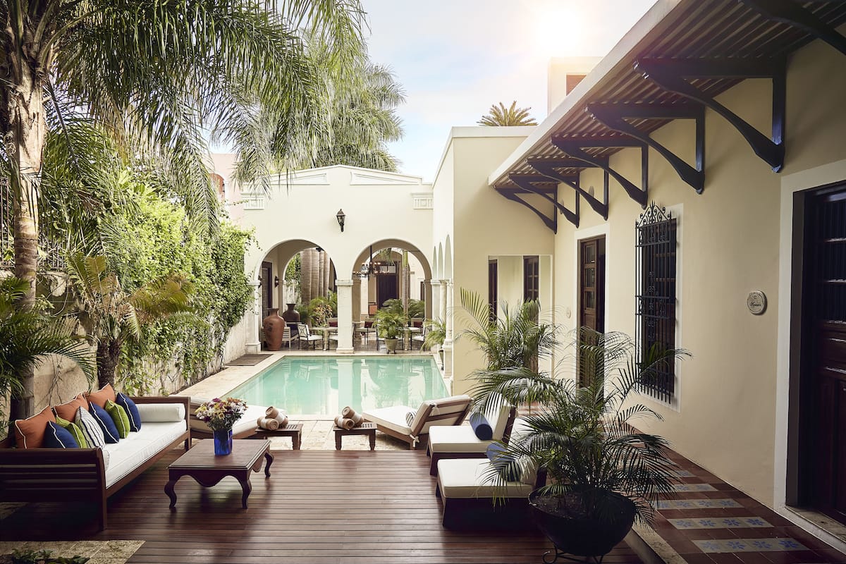 Hotel Espléndido Mérida — rooftop pool and colonial façade